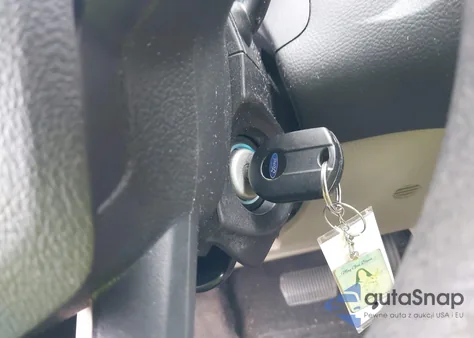 2017 Ford Focus Se z USA, uszkodzony, nr VIN 1FADP3F29HL224939